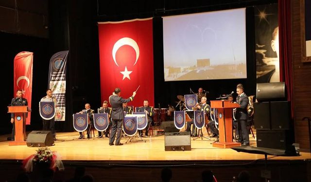 "Ordu Millet El Ele" konseri Kütahya’da yoğun ilgi gördü