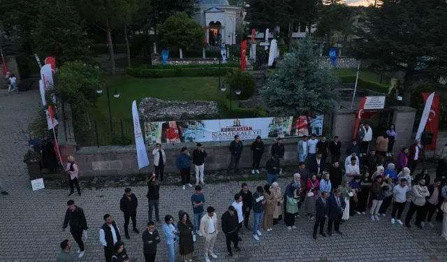 Türkiye’den yüzlerce öğrenci Kütahya’da buluştu
