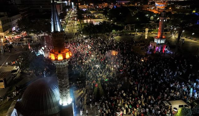 Gazze için İzmir’de yürüyüş düzenlendi