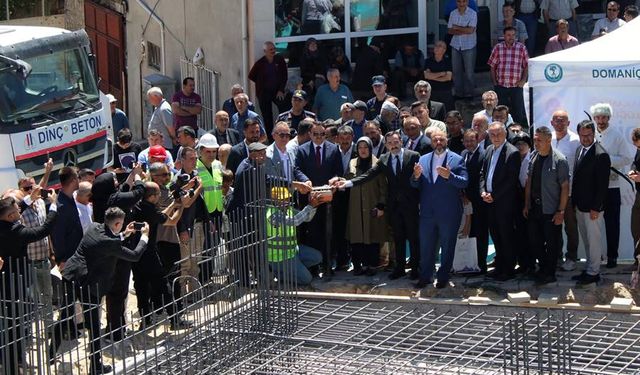 Kütahya'nın Domaniç İlçesinde Sultan Alaaddin Camisi'nin temeli dualarla atıldı