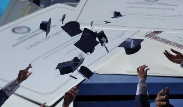 E-imzaları kopyalayarak sahte diploma düzenleyen çeteye dava