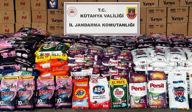 Kütahya'da jandarmadan sahte deterjan operasyonu