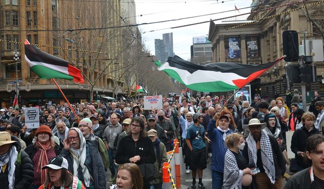 Avustralya’da halk, İsrail’e yaptırım talebiyle sokağa çıktı