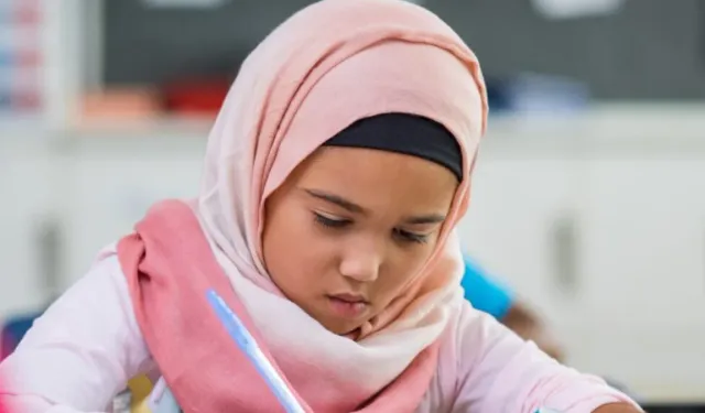Avusturya’da başörtüsü yasağı: 14 yaş altı için düzenleme