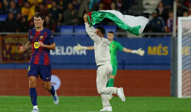 Barcelona maçında Filistin protestosu