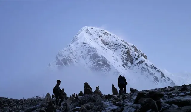 Manzaralarıyla büyülüyorlar: Dünyanın en yüksek 14 dağı