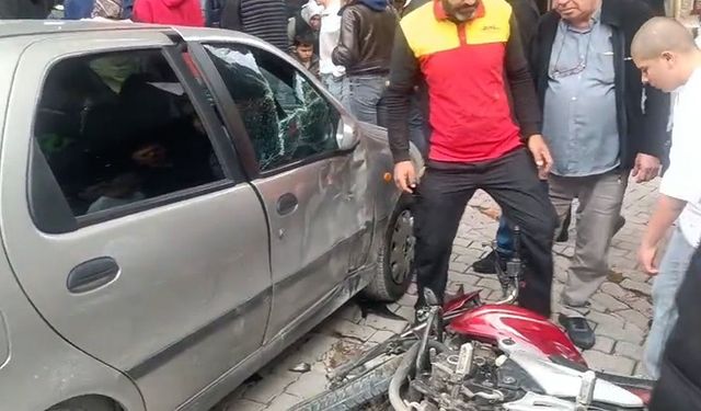 Kütahya Tavşanlı’da motosiklet otomobile çarptı