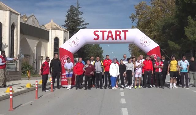 Bilecik'te üçüncü "Söğüt Cumhuriyet Halk Koşusu" yapıldı