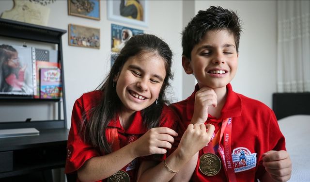 Bursa'da ikizler, TEKNOFEST'te birincilik ödülü aldı