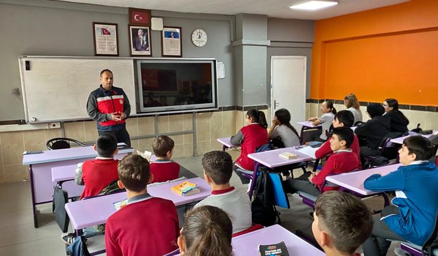 Kütahya Domaniç’te öğrencilere meslek tanıtımı yapıldı