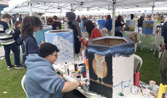 Kütahya’da üniversite öğrencilerinden Narin Parkı’na dokunuş