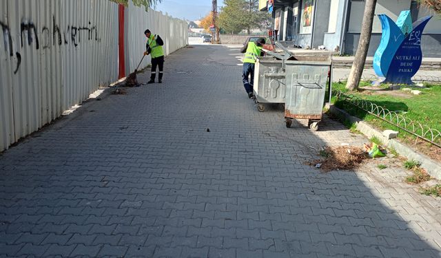 Kütahya’da Vefa ve çevresinde kapsamlı temizlik çalışması