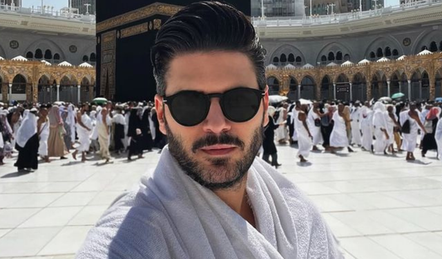 Oyuncu Tolgahan Sayışman’dan Kâbe Önünde Duygulandıran Paylaşım