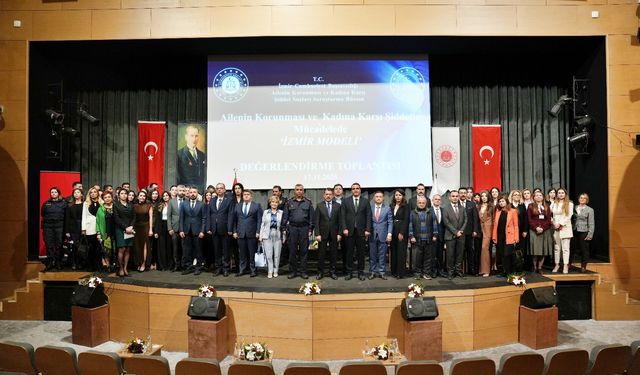 İzmir Modeli ile kadına yönelik şiddetle mücadelede yeni adımlar anlatıldı