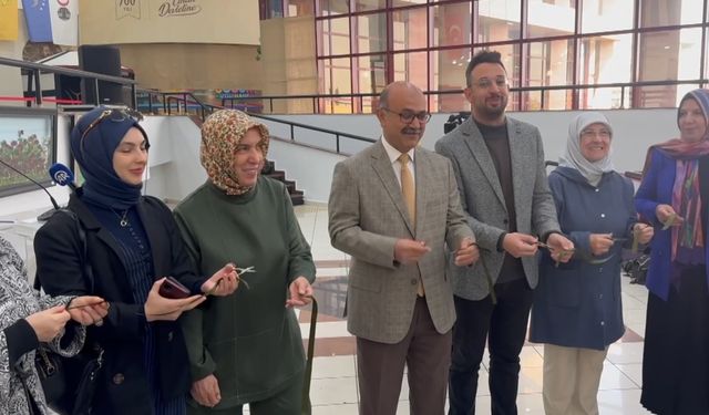 Bursalı sanatçı gelirini Yeşilay’a bağışlıyor