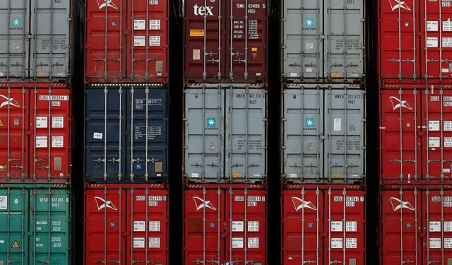 Ekim ayında dış ticaret açığı yüzde 27,6 oranında arttı