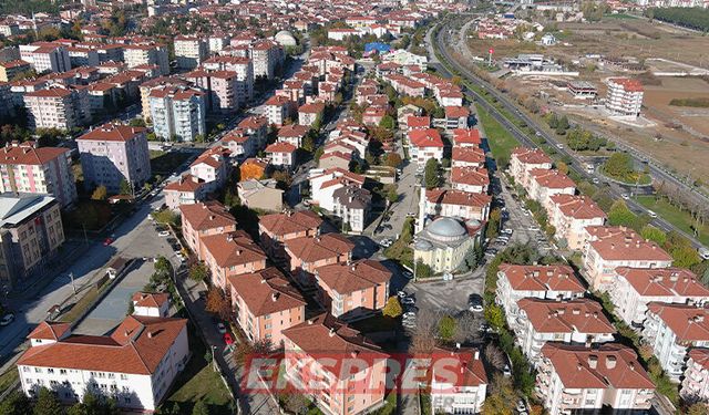 Kütahya Merkez’de iş yerleri icradan satışa çıkarıldı