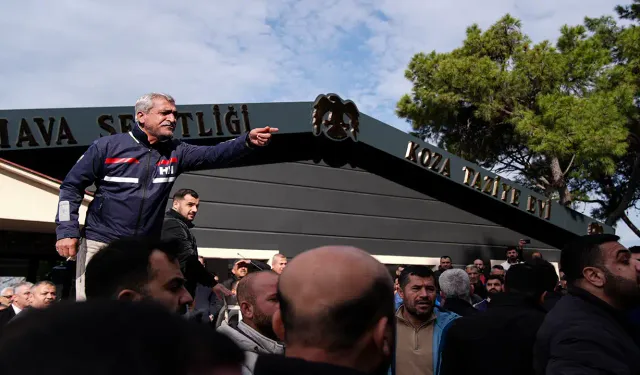 İzmir Konak’ta taziyeevinin yıkımı mahalleliyi gerdi