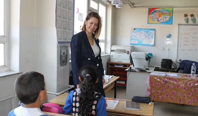 Kütahya Altıntaş İlçe Milli Eğitim Müdürü'nden ilkokul ziyareti