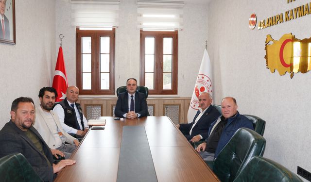 Kütahya Aslanapa Kaymakamı Tosun, köylere hizmet toplantısı yaptı