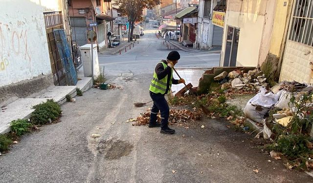 Kütahya Belediyesi’nden sonbahar mesaisi devam ediyor