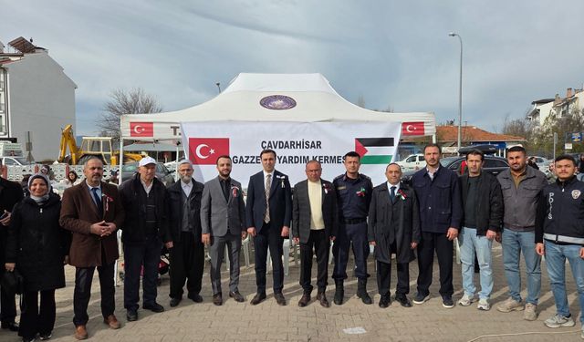 Kütahya Çavdarhisar’da Filistin Gazze için hayır çarşısı düzenlendi