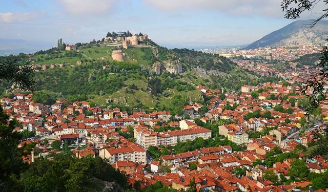 Kütahya'da deniz veya göl var mı? Kütahya hangi denizlere yakın?
