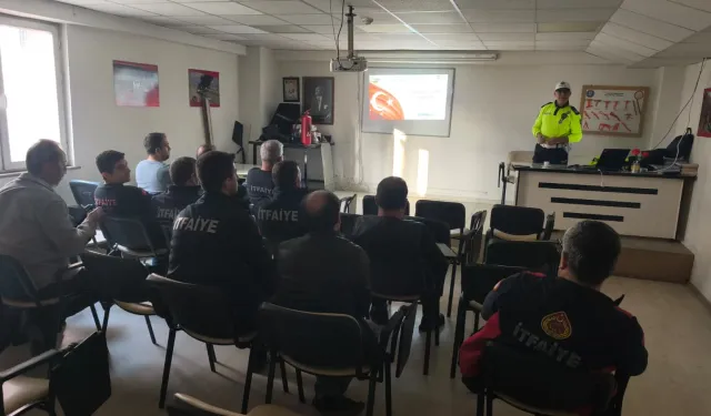 Kütahya’da itfaiye ekiplerine yangını eğitimi