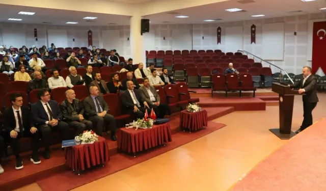 Kütahya’da yapay zeka ve üniversiteler konuşuldu