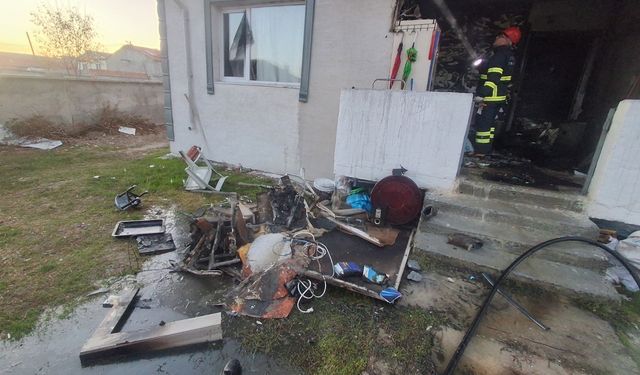 Kütahya Çalköy’de evde çıkan yangın büyümeden söndürüldü