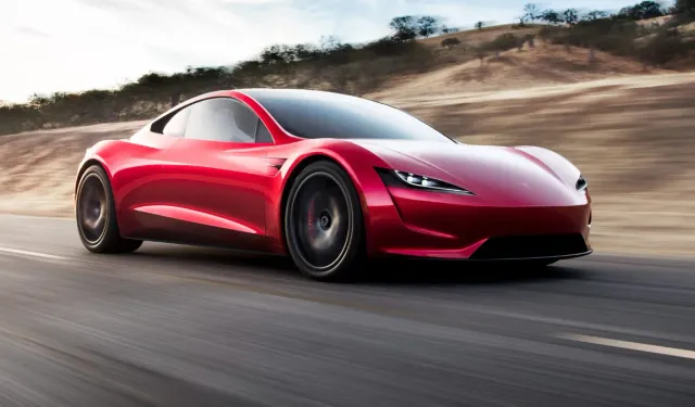 Tesla Roadster geri dönüyor yeni model hazırlıklar başladı