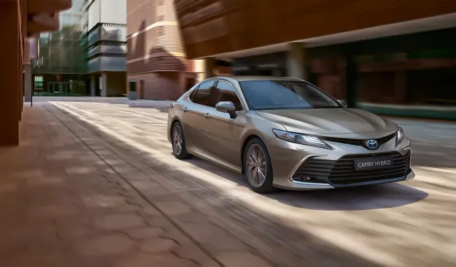 Toyota’nın net kârı yüzde 7 oranında geriledi