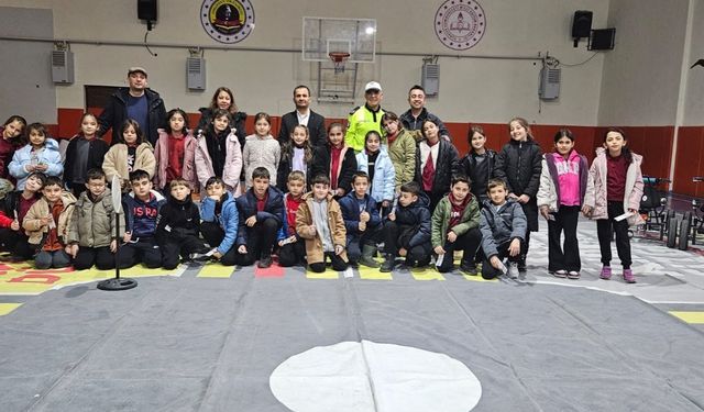 Kütahya Simav’da trafik kuralları anlatıldı