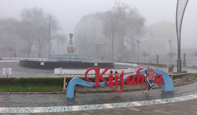 Kütahya merkezde yoğun sis etkili oldu