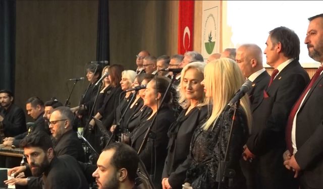 Bursa’nın Muhtarlar Korosu 7 yıldır sahnelerde