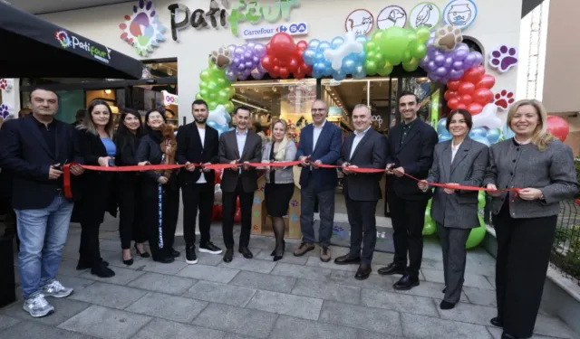 CarrefourSA, evcil hayvanlar için PATiFOUR açtı