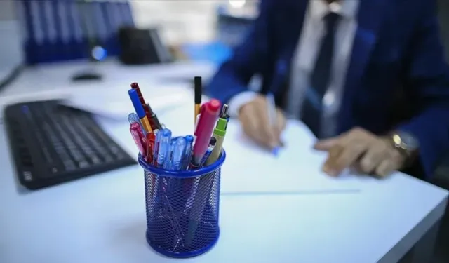 Kamuda uzman ve yöneticilere 30 bin TL ek zam yapıldı