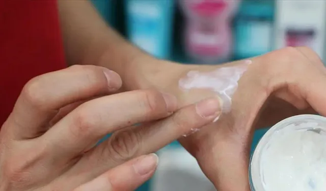 Kış aylarında cildi ve saçı içten besleyen ürünlere talep artıyor