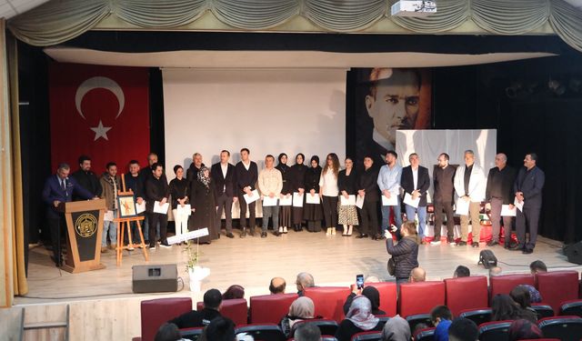 Kütahya Tavşanlı’da deri işleme kursu ilk mezunlarını verdi