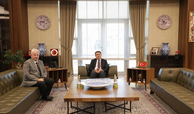 Kütahya Valisi Musa Işın, Avukat Şeref Han’ı kabul etti