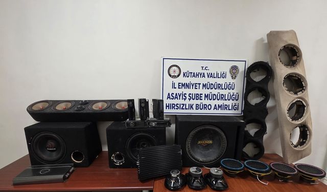 Kütahya’da polis oto farelerini yakaladı