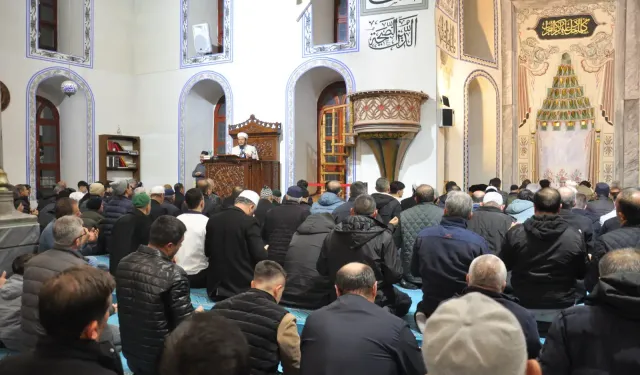 Kütahya’da Regaip kandili dualarla idrak edildi