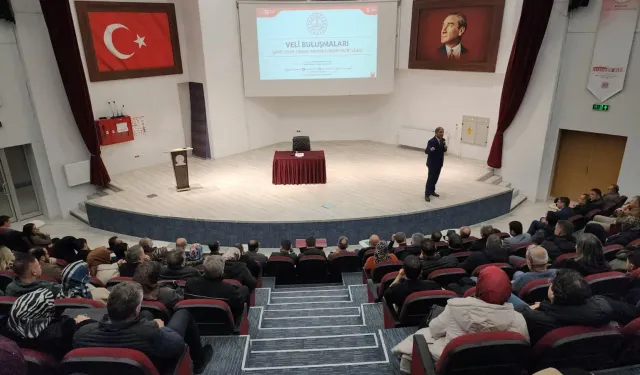 Kütahya’da “Veli buluşmaları”nda birlik ve çalışma vurgusu