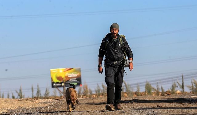 “Seyyah Ömer” 4 yılda yürüyerek 81 ilde fidan dikti