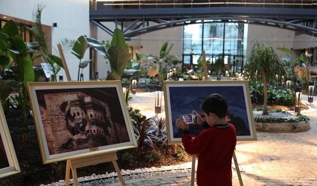 Zamanın izleri fotoğraf sergisi açıldı