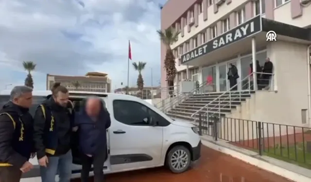 Kendisini ‘emniyet müdürü’ olarak tanıtıp iş insanlarını dolandırdı