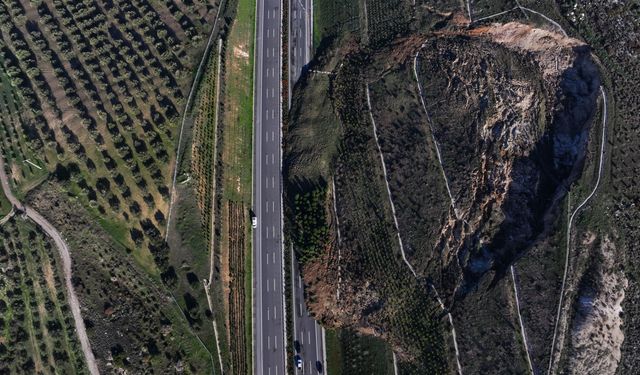 Manisa’da kapanan otoyol yeniden açıldı
