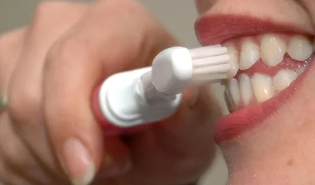 Diş fırçalamak orucu bozar mı? Diyanet açıkladı