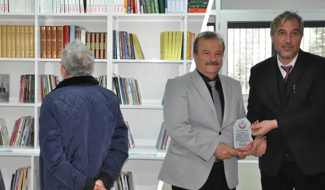 Kütahya’da emekli kütüphaneci 330. kütüphanesini açtı
