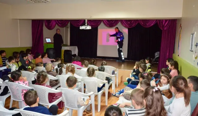 Kütahya’da minik öğrencilere güvenli yaşam eğitimi